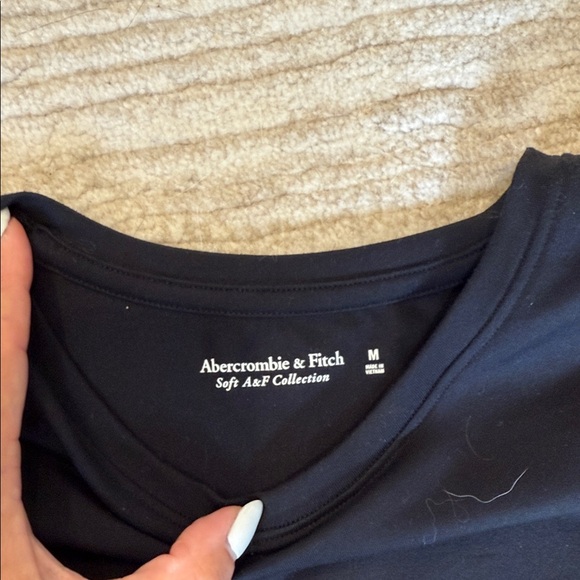 Abercrombie & Fitch Black Sleeveless Bodysuit - Picture 2 of 2